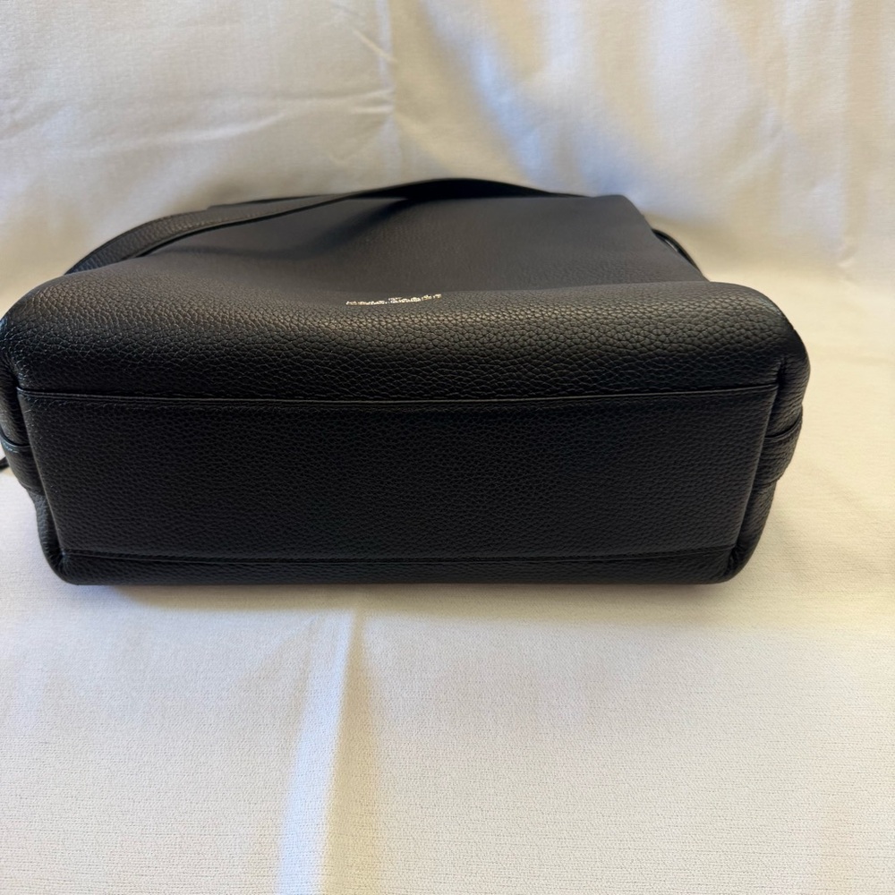 Kate Spade Black Dumpling Pebble Shoulder Bag. - Picture 9 of 11